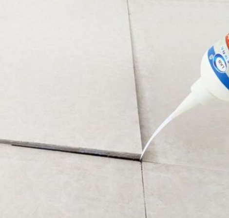 防城港市瓷砖空鼓维修公司分享卫生间瓷砖脱落的原因可能有以下几点